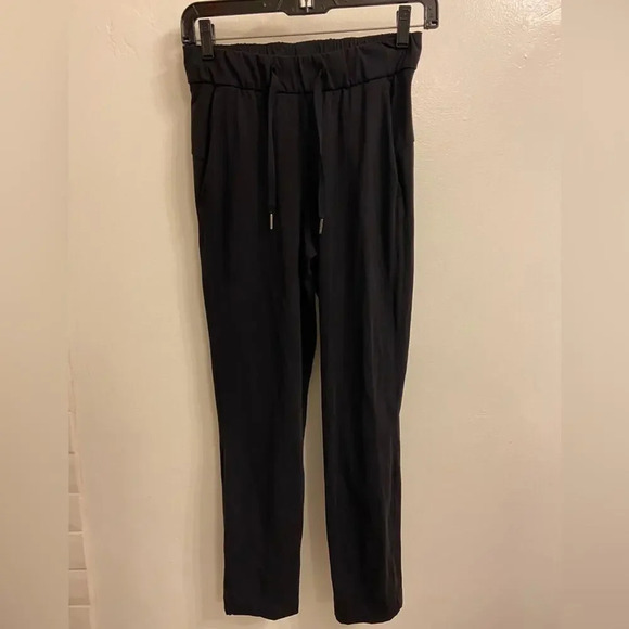 Lululemon On The Fly 7/8 Pant Black Size 2 - Picture 3 of 7